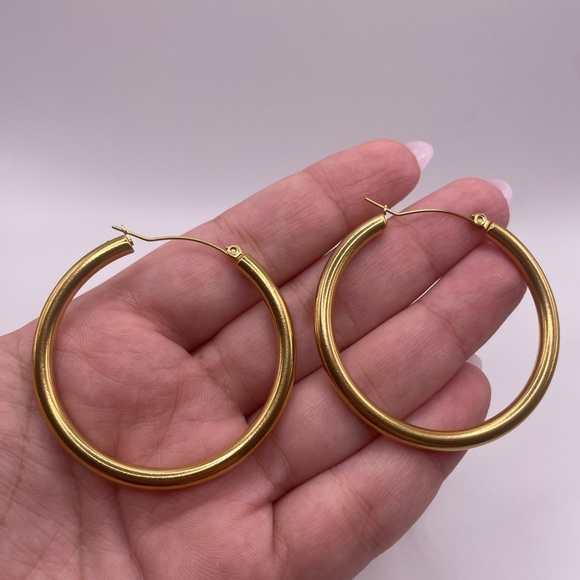 Set of 3 Pairs 18K Gold Plated Hoop Earrings - Picture 4 of 9